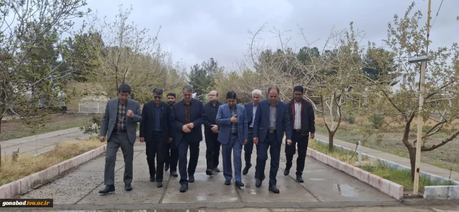 حضور آقای دکتر زمانی ریاست محترم دانشگاه ملی مهارت در آموزشکده گناباد 2